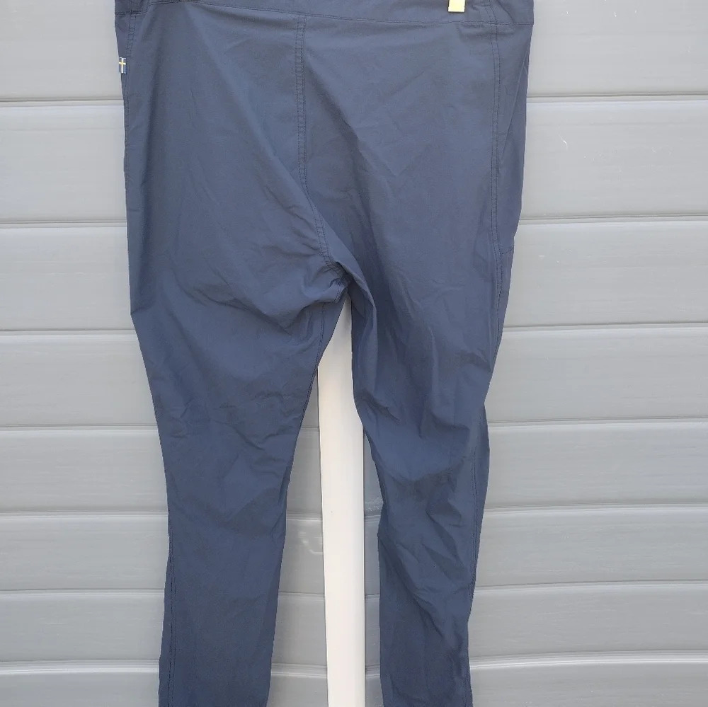 Fjallraven Womens High Coast Trail Trousers Navy Size 34. - Picture 6 of 8